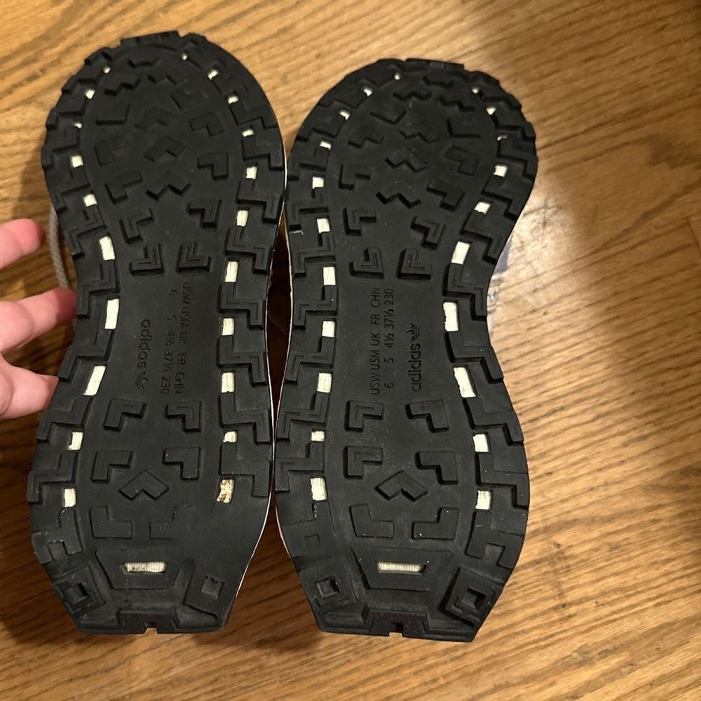 adidas Retropy E5 Violet 6W Women’s Sneaker - Picture 7 of 10